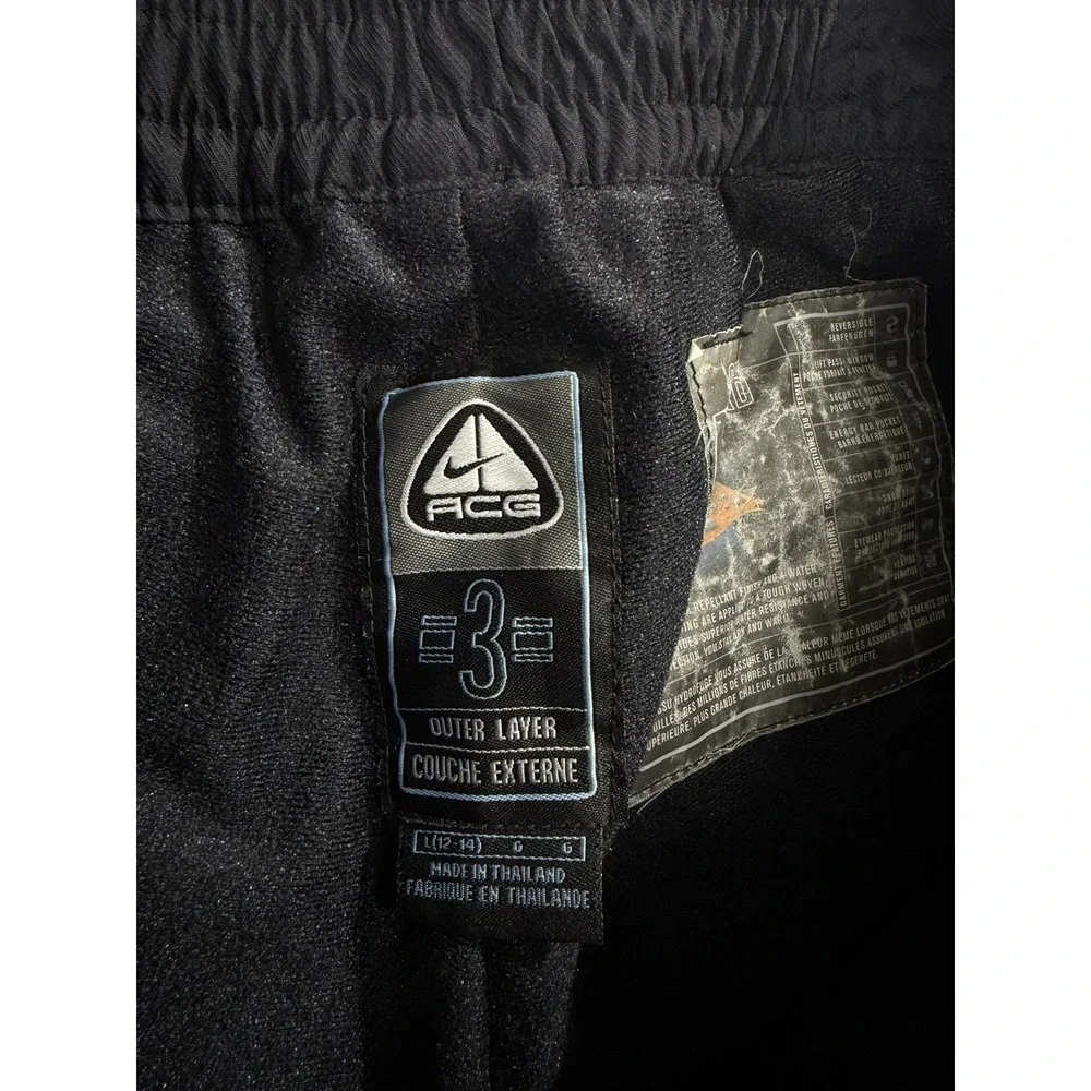 Nike ACG Layer 3 Storm Clad Snowboard Ski Pants Gray Youth L  12-14 Lined Men 32